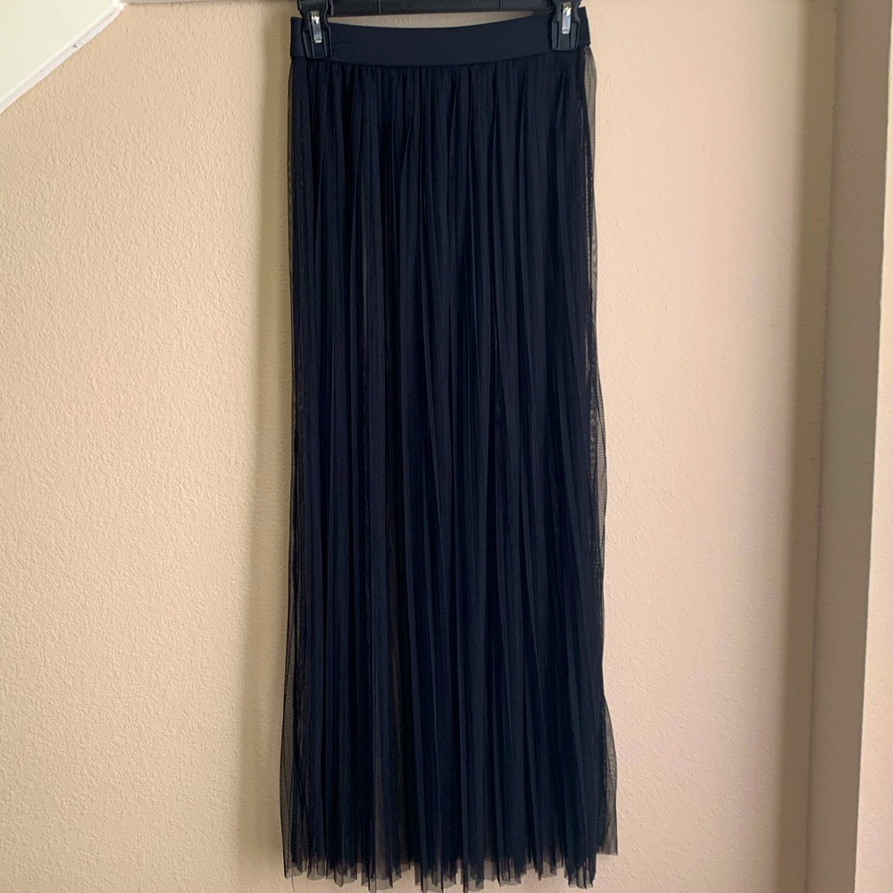 H&M Black Maxi Mesh Flowy Skirt